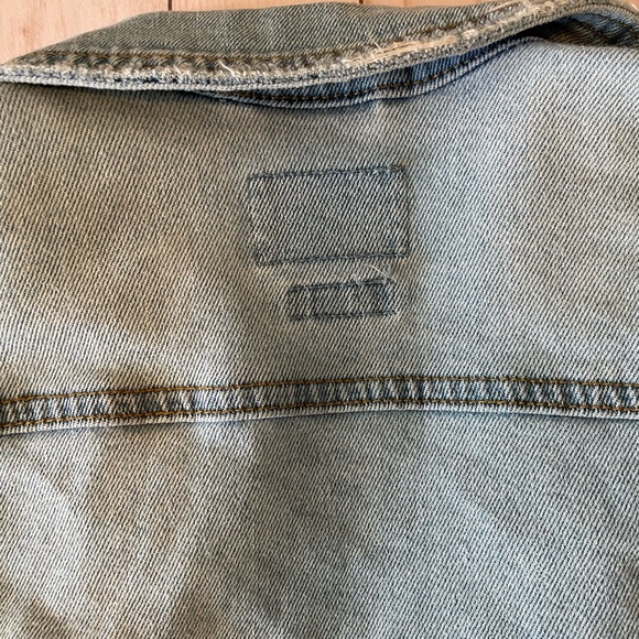 Universal Thread blue Jean jacket - Picture 4 of 10